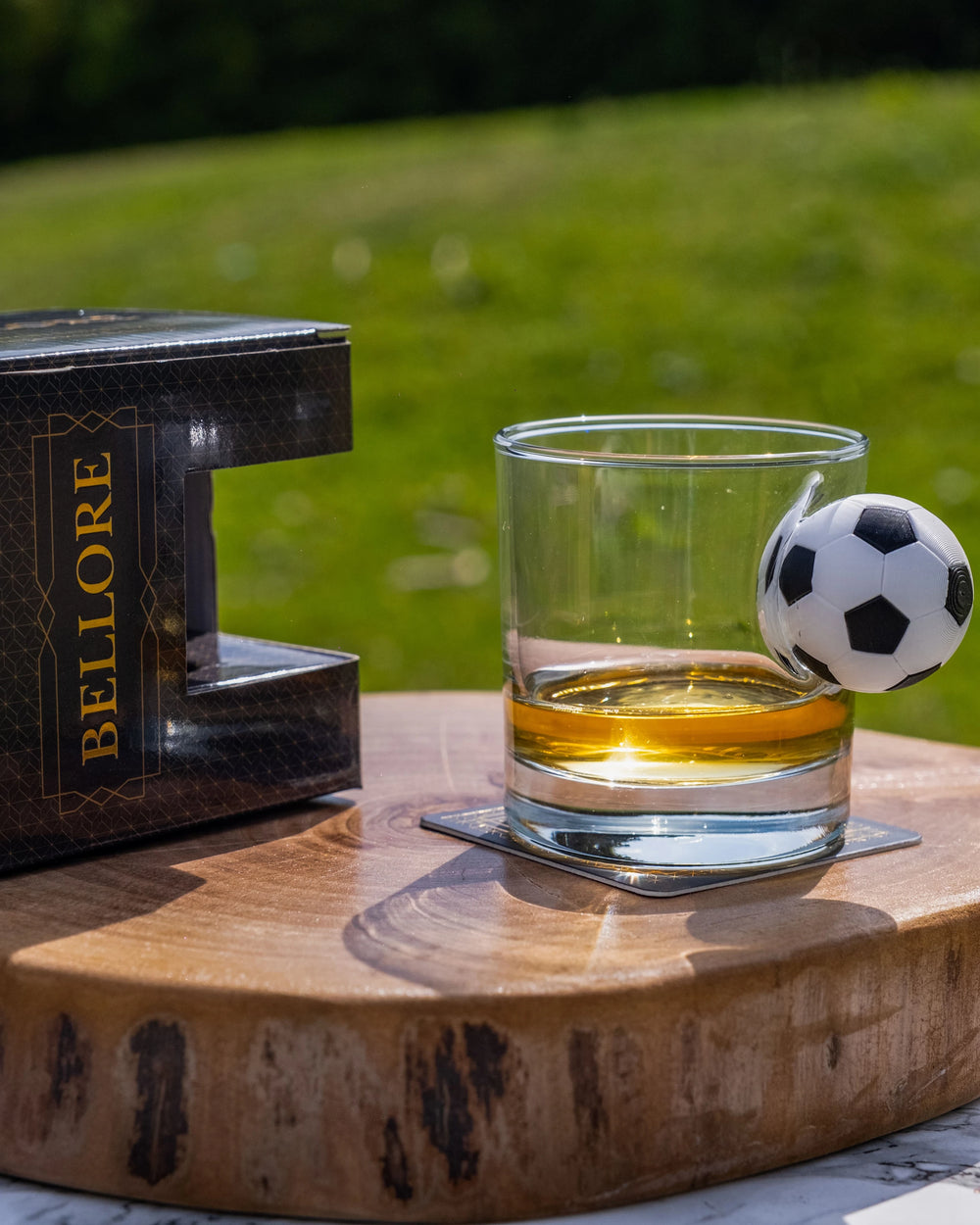 Pahar Special de Whisky cu Minge de Fotbal, 300ml