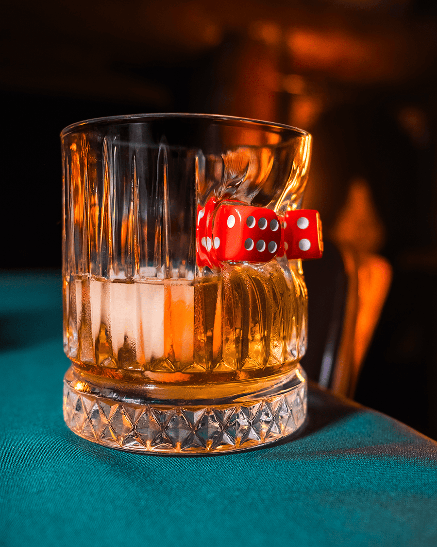 Pahar din cristal pentru whisky Zaruri - 355 ml