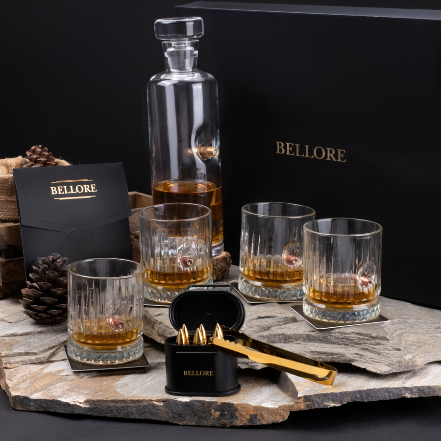 Set cadou pentru whisky cu decantor cu glonț real Bellore – 4 pahare și pietre
